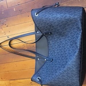 Authentic Micheal Kors Black Jet Set Travel Large Tote